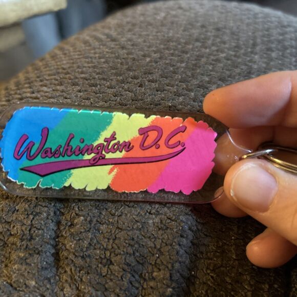 Washington DC Acrylic Souvenir Keychain Neon 70’s Look Rainbow Pride - Picture 3 of 3